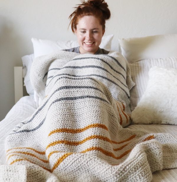 20 Cozy Crochet Throws - Daisy Farm Crafts