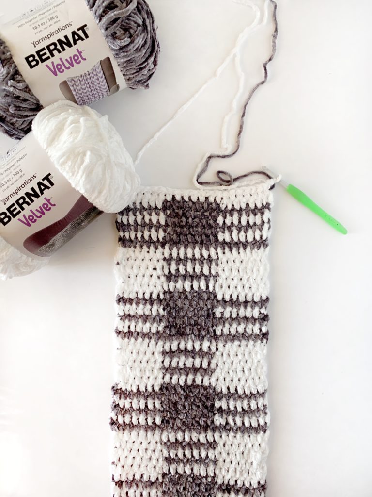 HOW TO CROCHET A BAG ❄️Winter edition with a velvet yarn