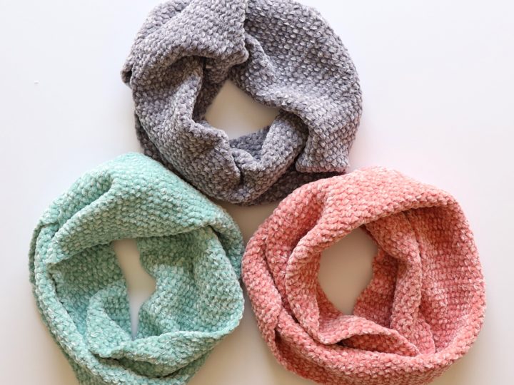 Simple Crochet Velvet Infinity Scarf