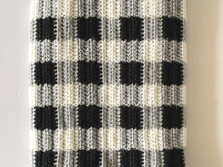 Half Double Crochet Gingham Blanket