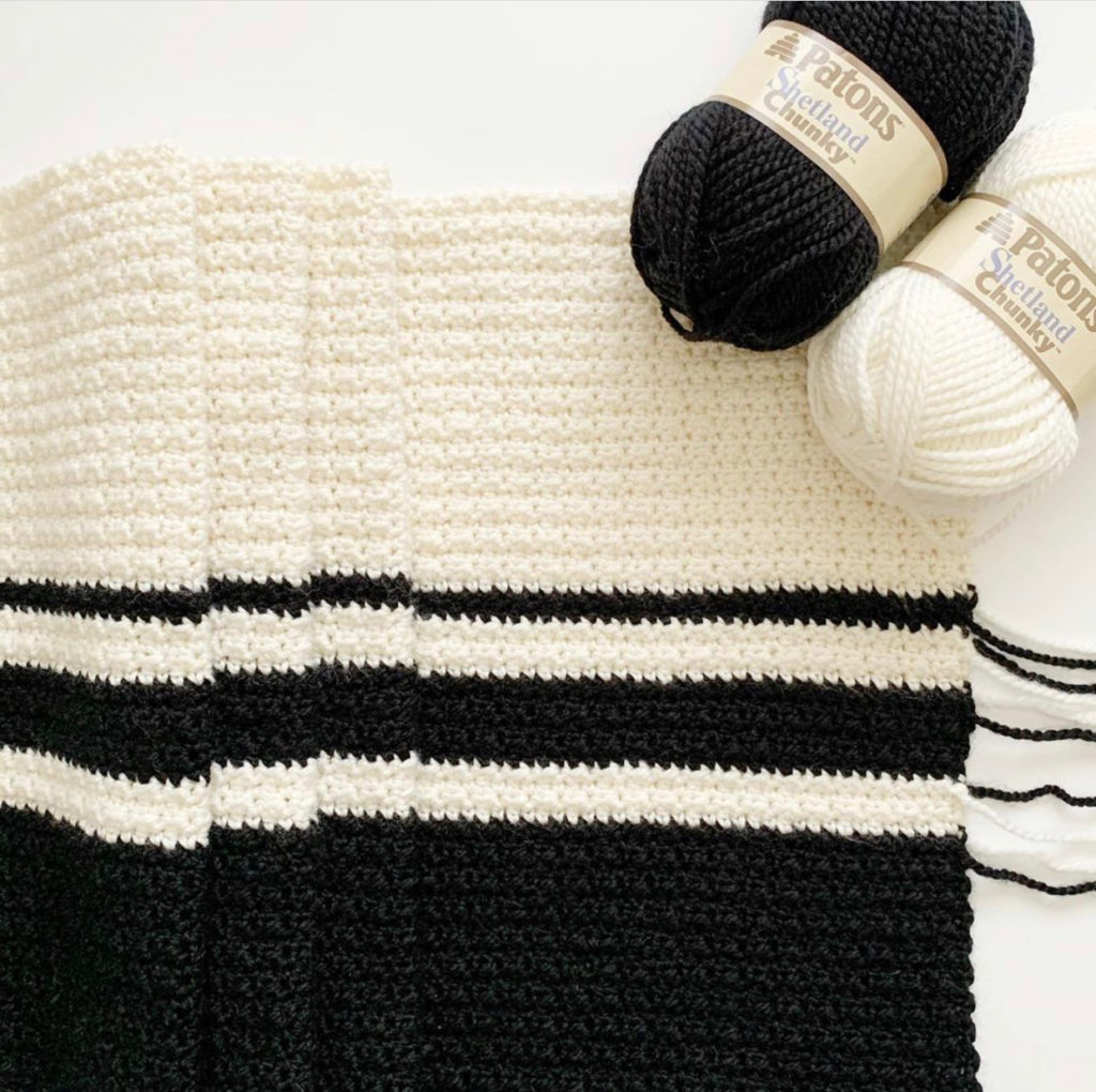 black and white stripes crochet blanket