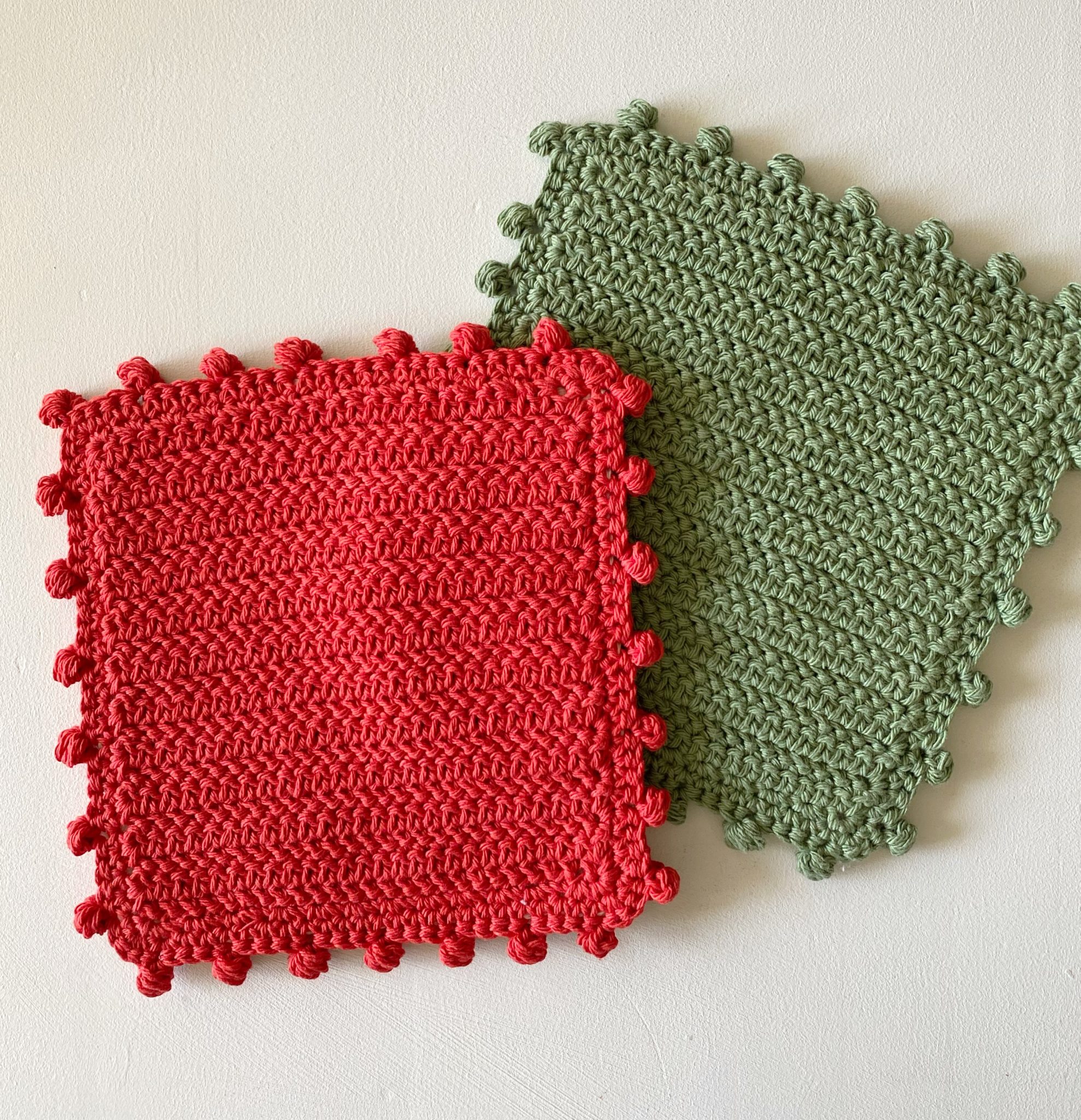Crochet Candy Cane Hot Pad - Daisy Farm Crafts