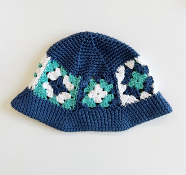 crochet bucket hat blue white teal flowers