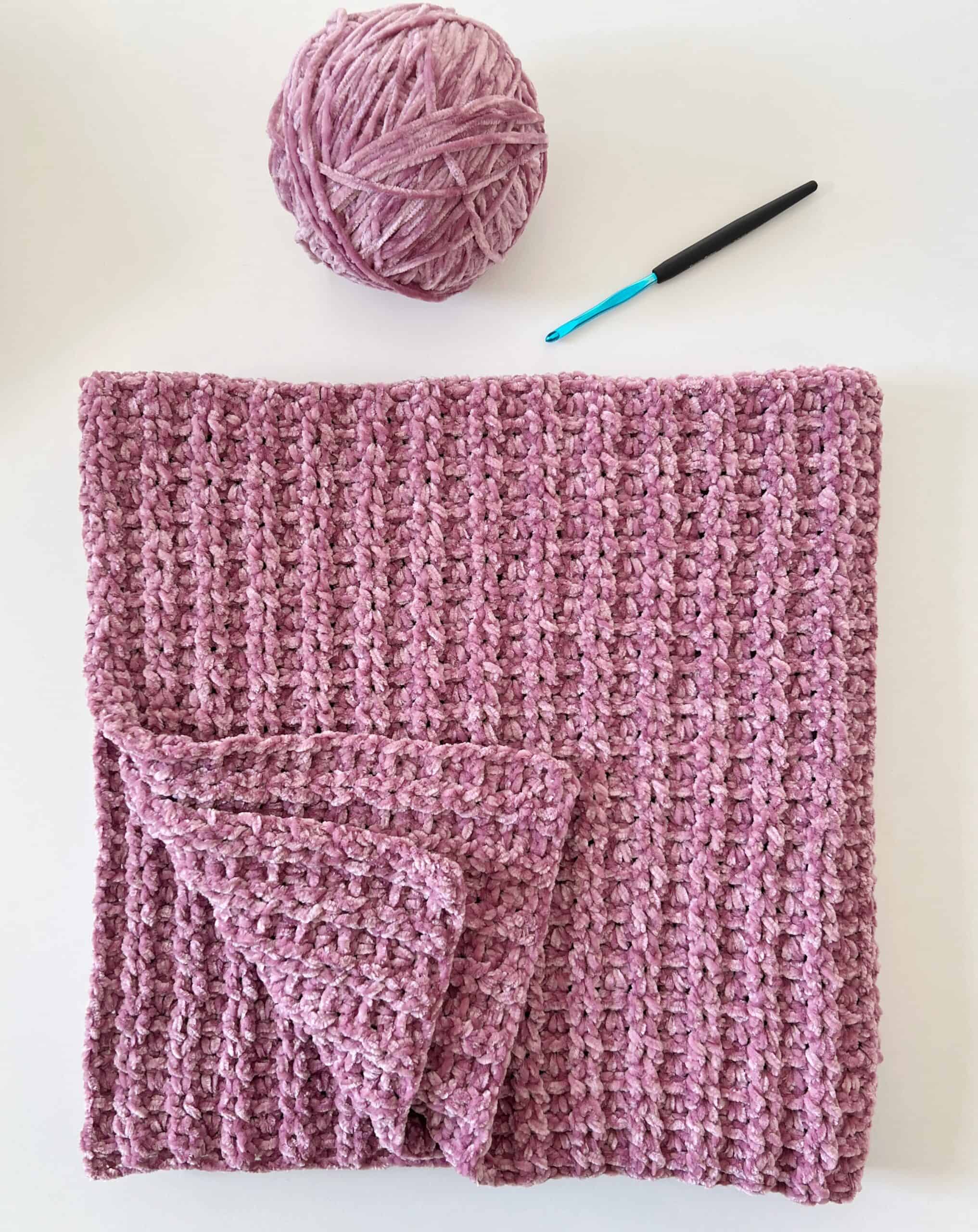 How to Stitch Together a Crochet Quilt With a Tapestry Needle : Crochet  Stitch Tips 