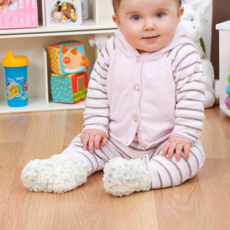 Image for Red Heart Warm & Fluffy Booties