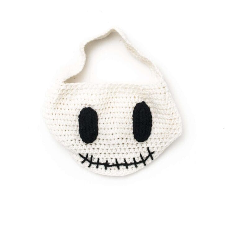 Image for Lily Sugar'n Cream Skull Trick or Treat Bag Crochet Pattern